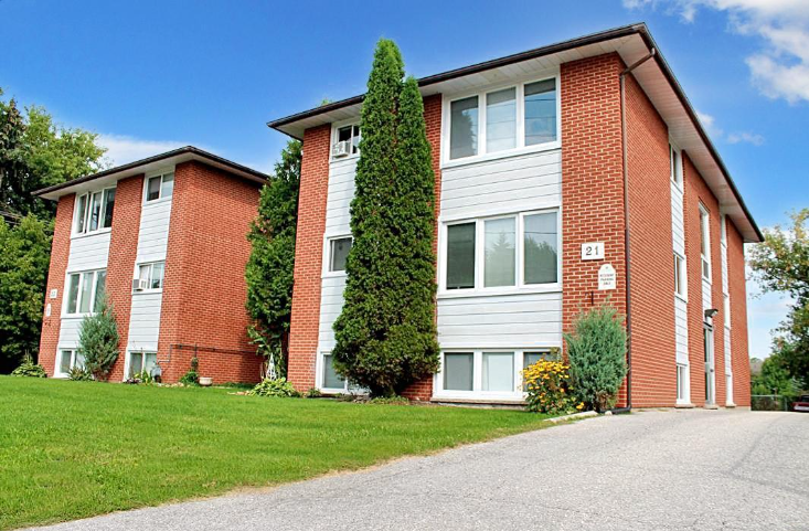 Elmira Apartments exterior on Snyder Avenue North in Elmira, Ontario